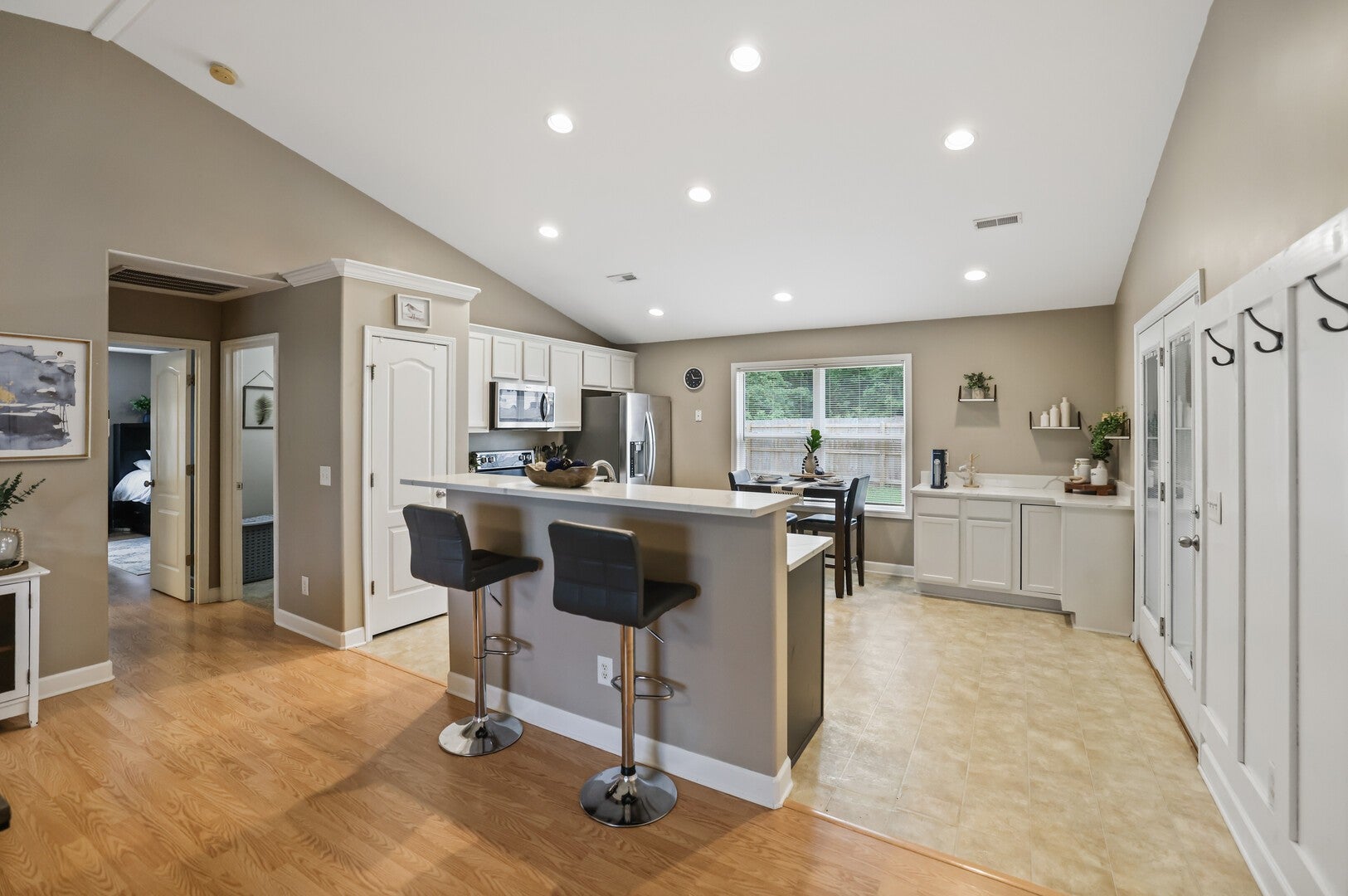 6019 Chickadee Cir