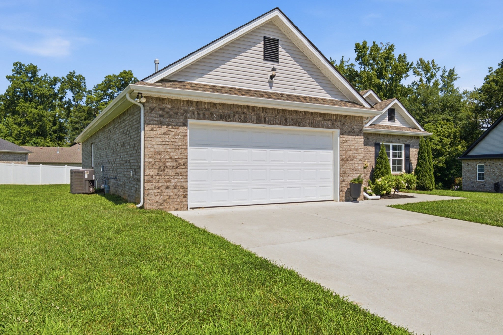 139 Pinnacle Point Ln