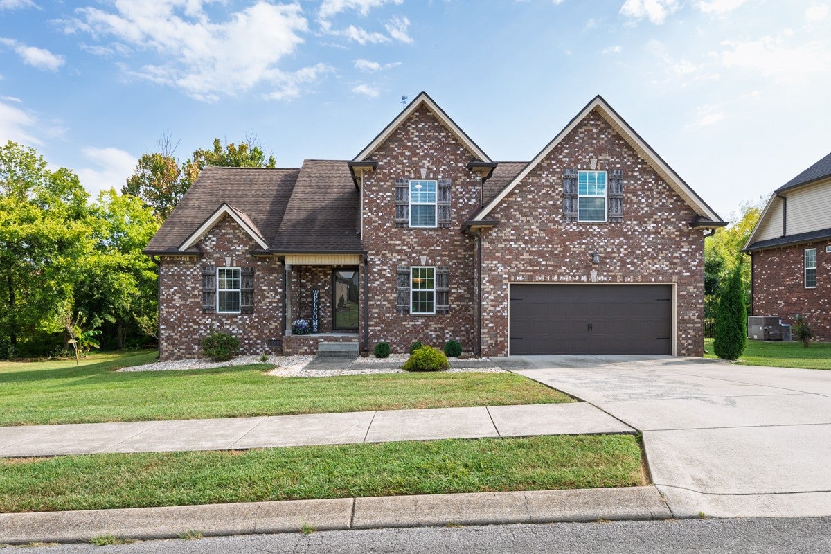 202 Hickory Pointe Dr