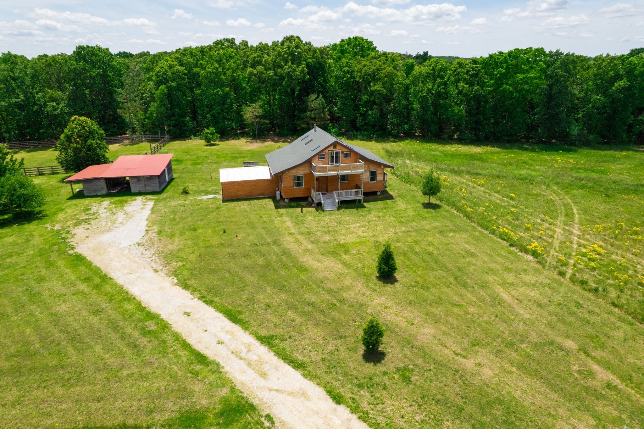 802 Drake Ln