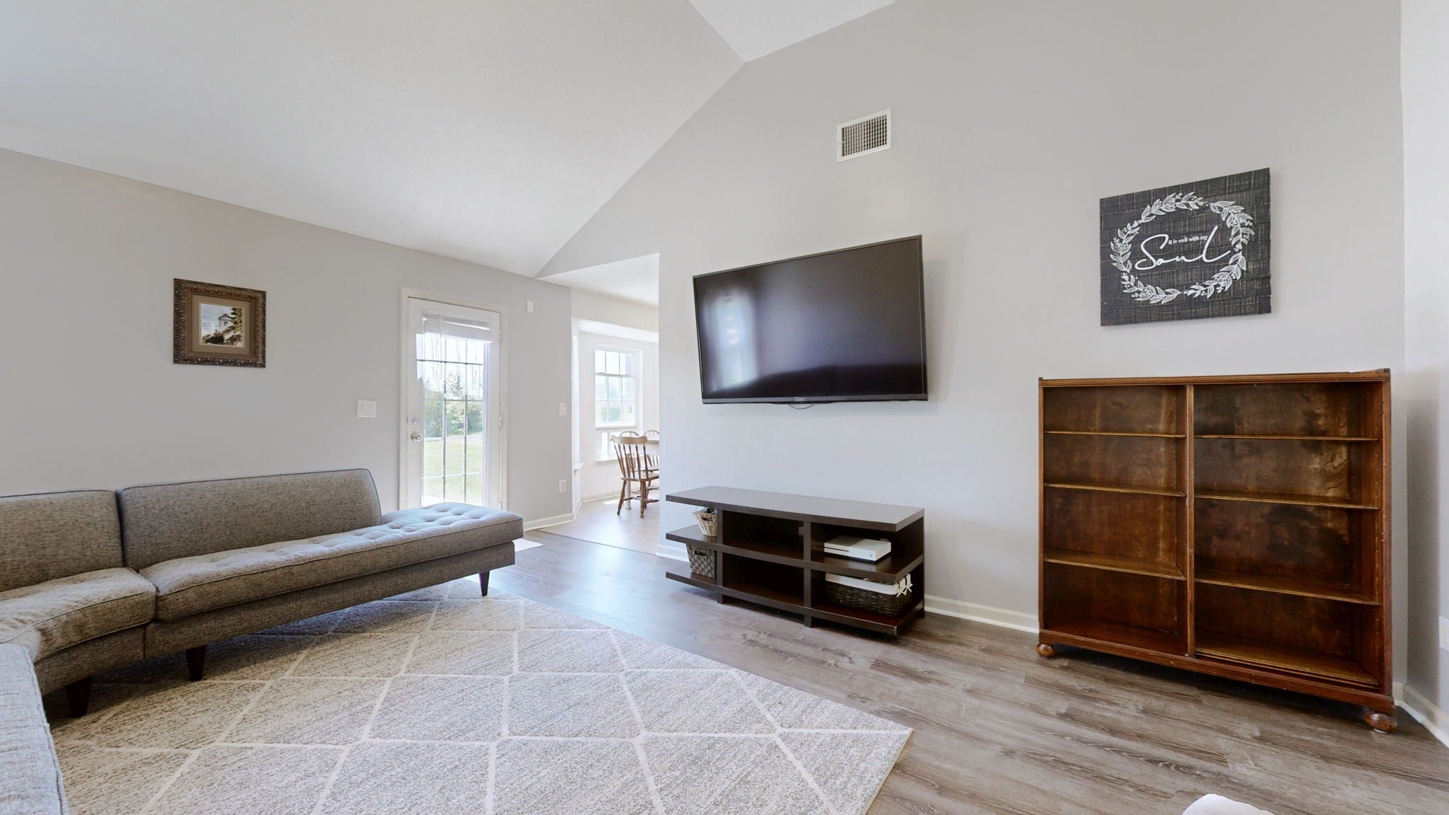 3006 Ping Ct