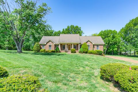 325 Clearview Dr Springfield TN 37172