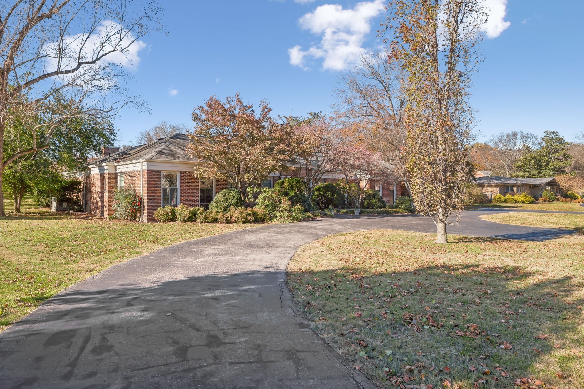 115 Vossland Dr