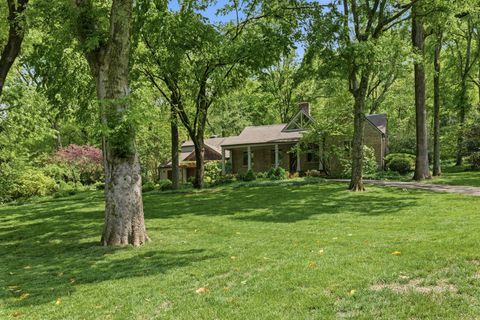 5142 Stanford Dr Nashville TN 37215