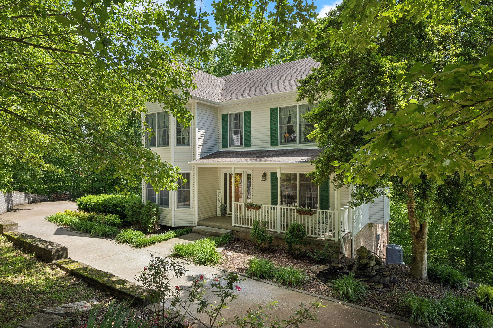 4477 Pine Dr