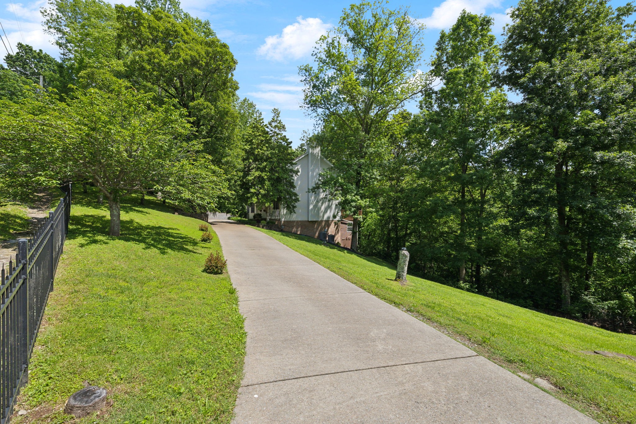 4477 Pine Dr