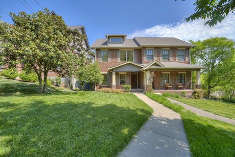Photo of 1800B Ashwood Ave, Nashville, TN 37212 (MLS # 3011701)