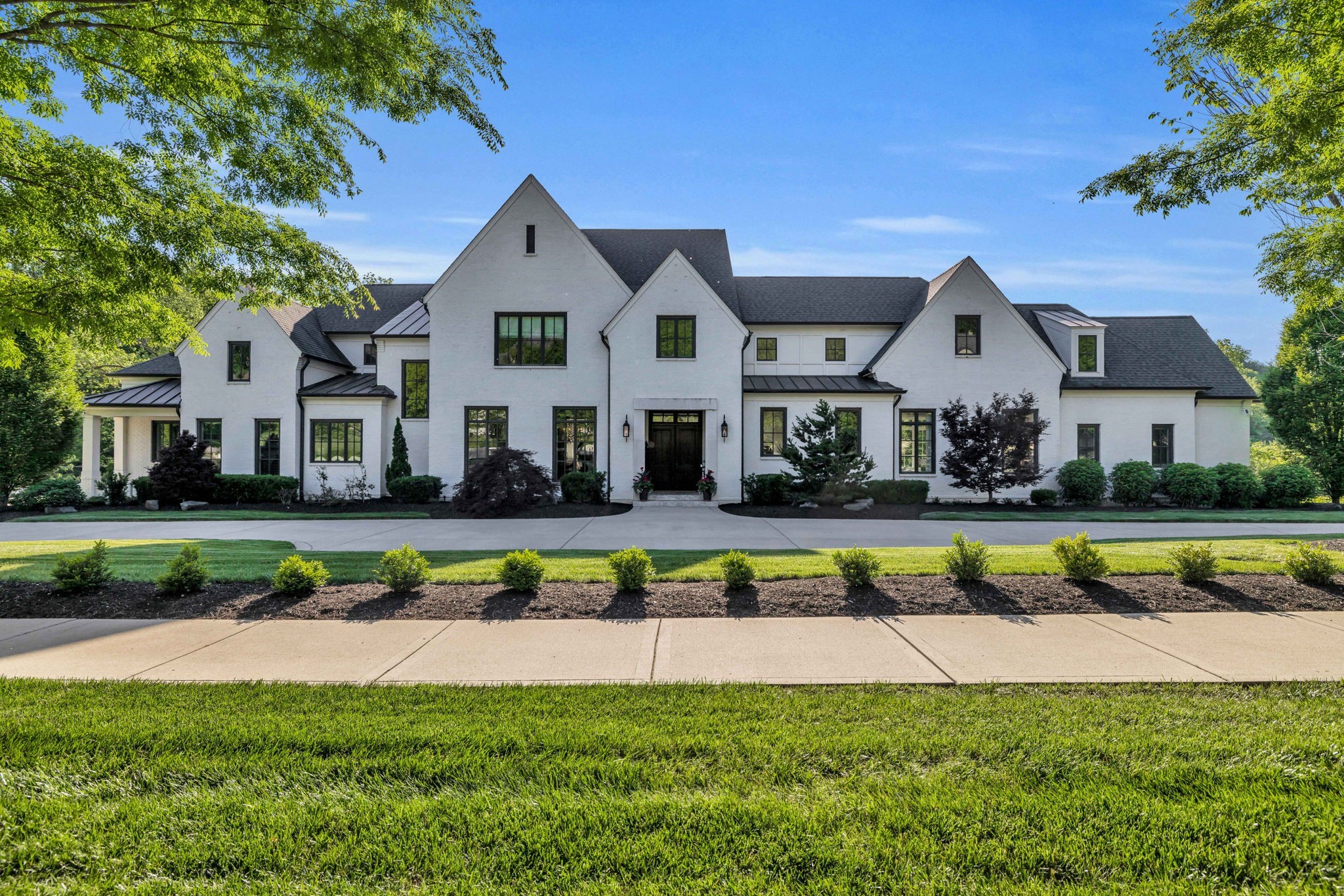 821 Windstone Blvd