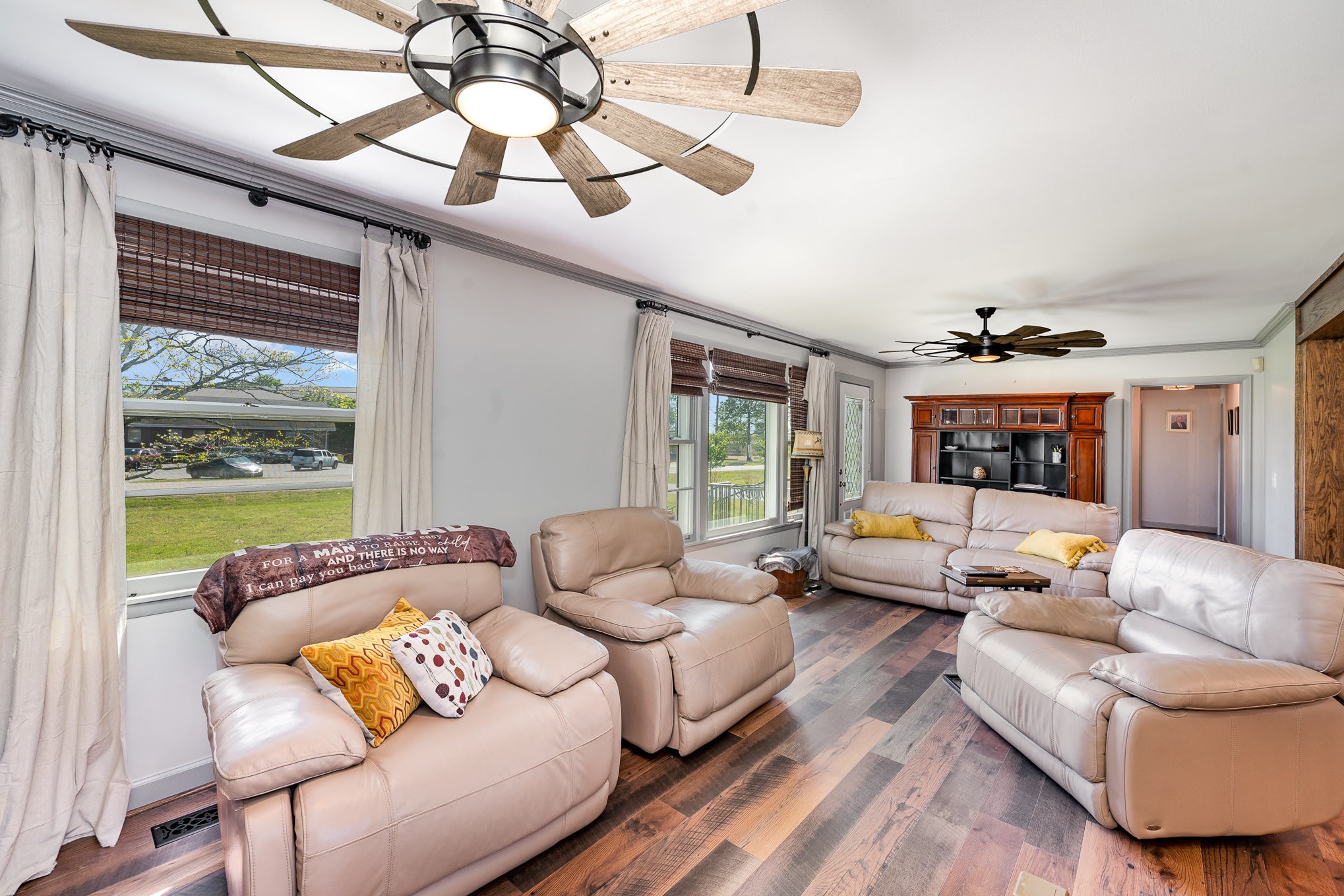 2904 Windemere Cir