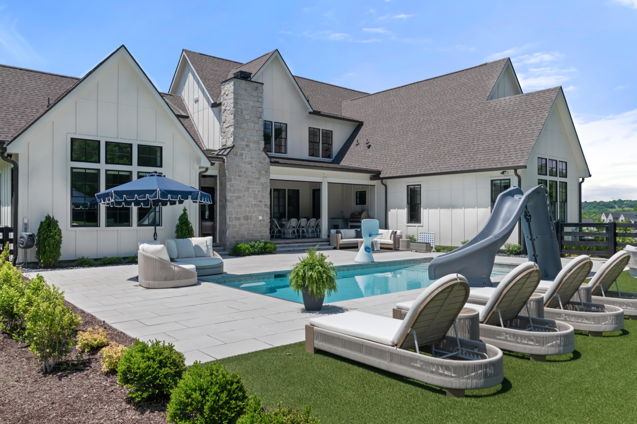 1936 Silver Fox Rd