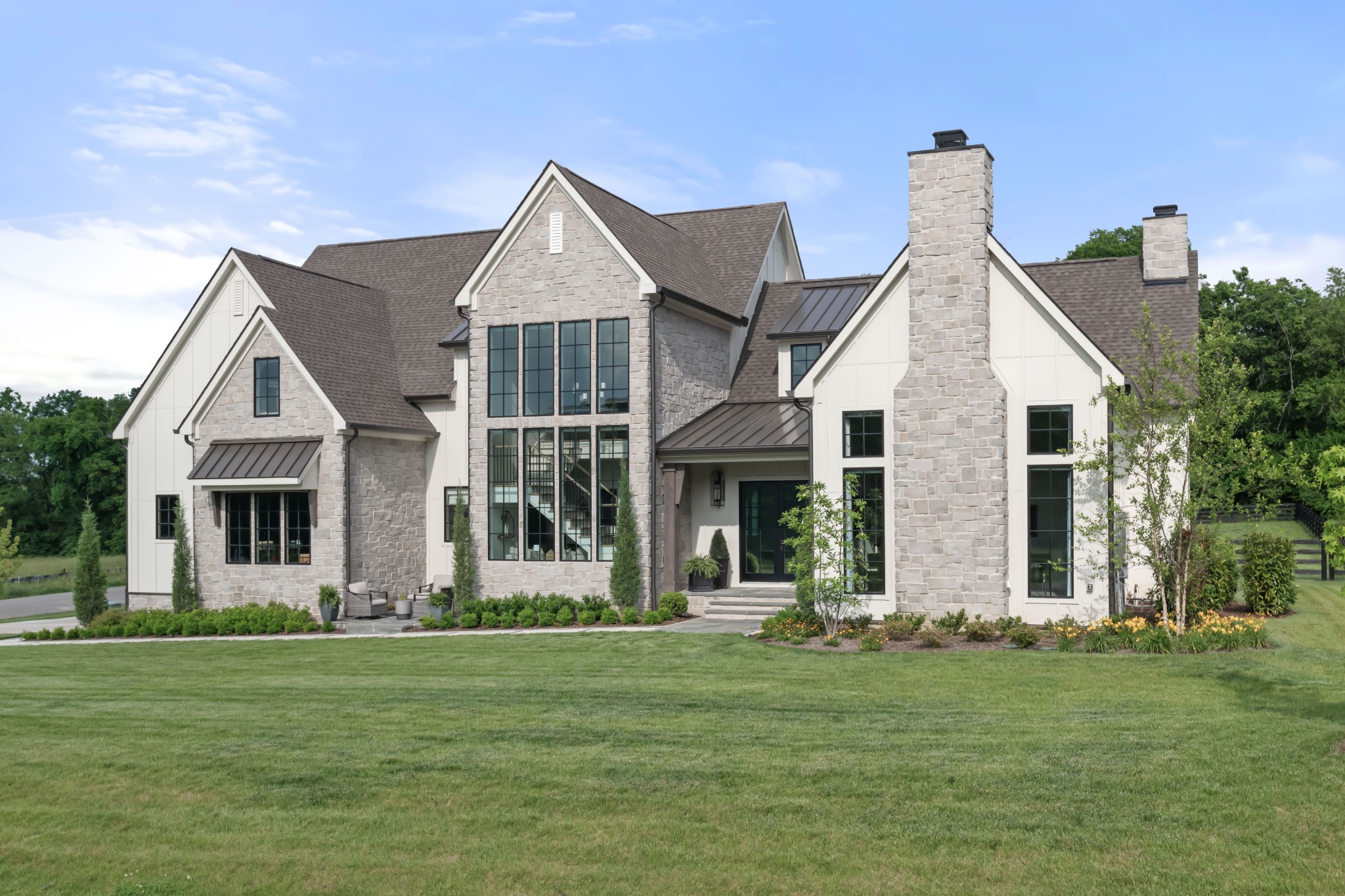 1936 Silver Fox Rd