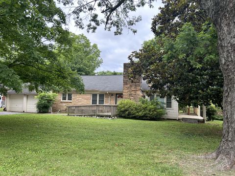 1102 Manor Rd Columbia TN 38401