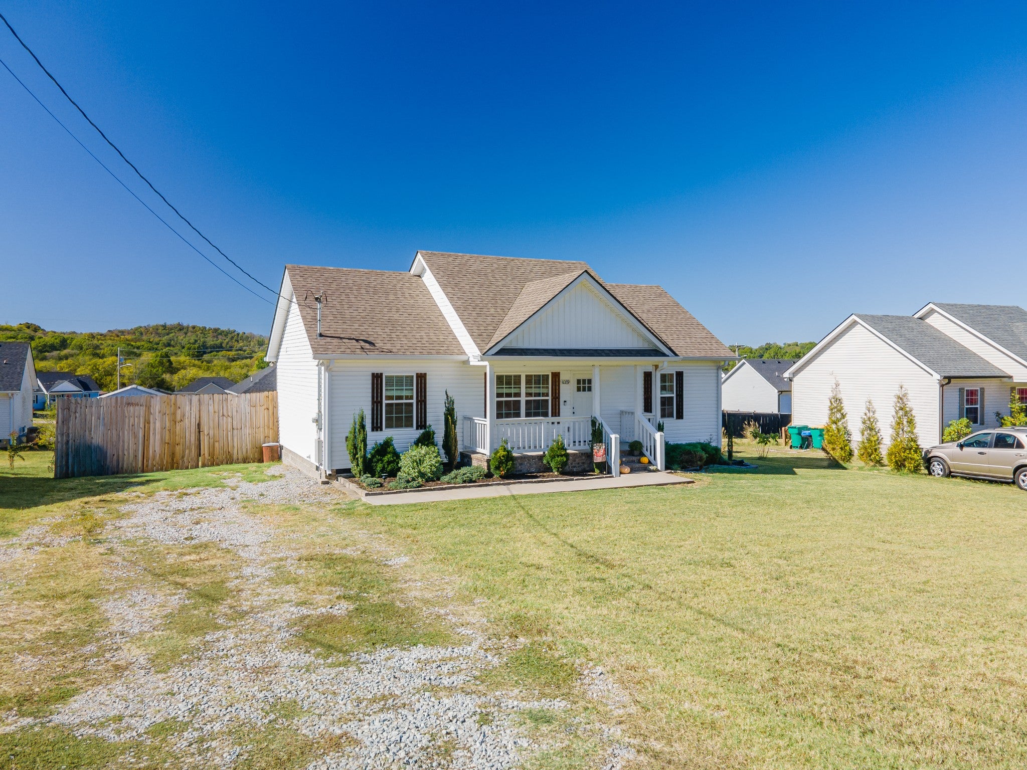 1089 Globe Rd