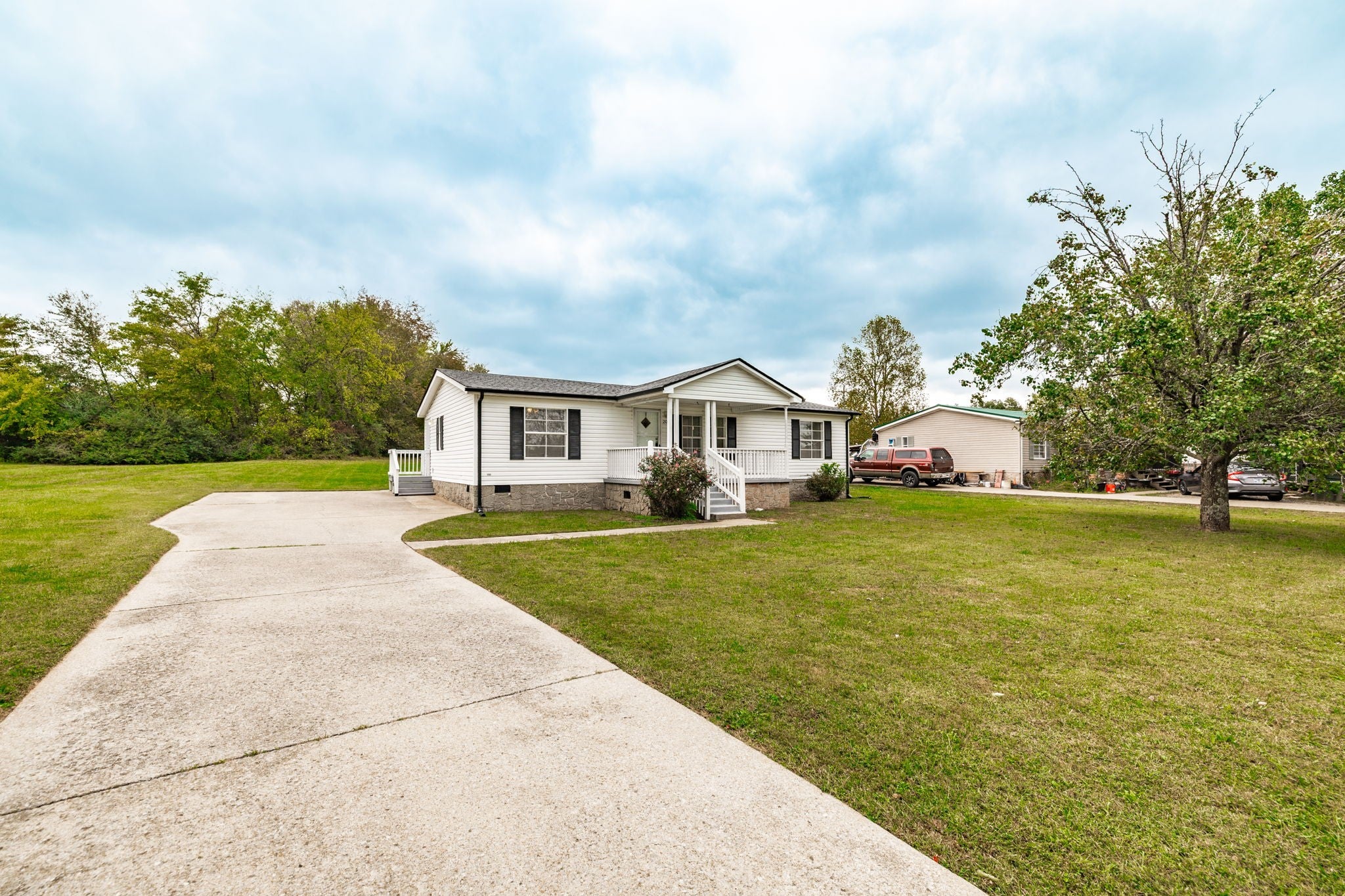 202 Fountain Head Rd
