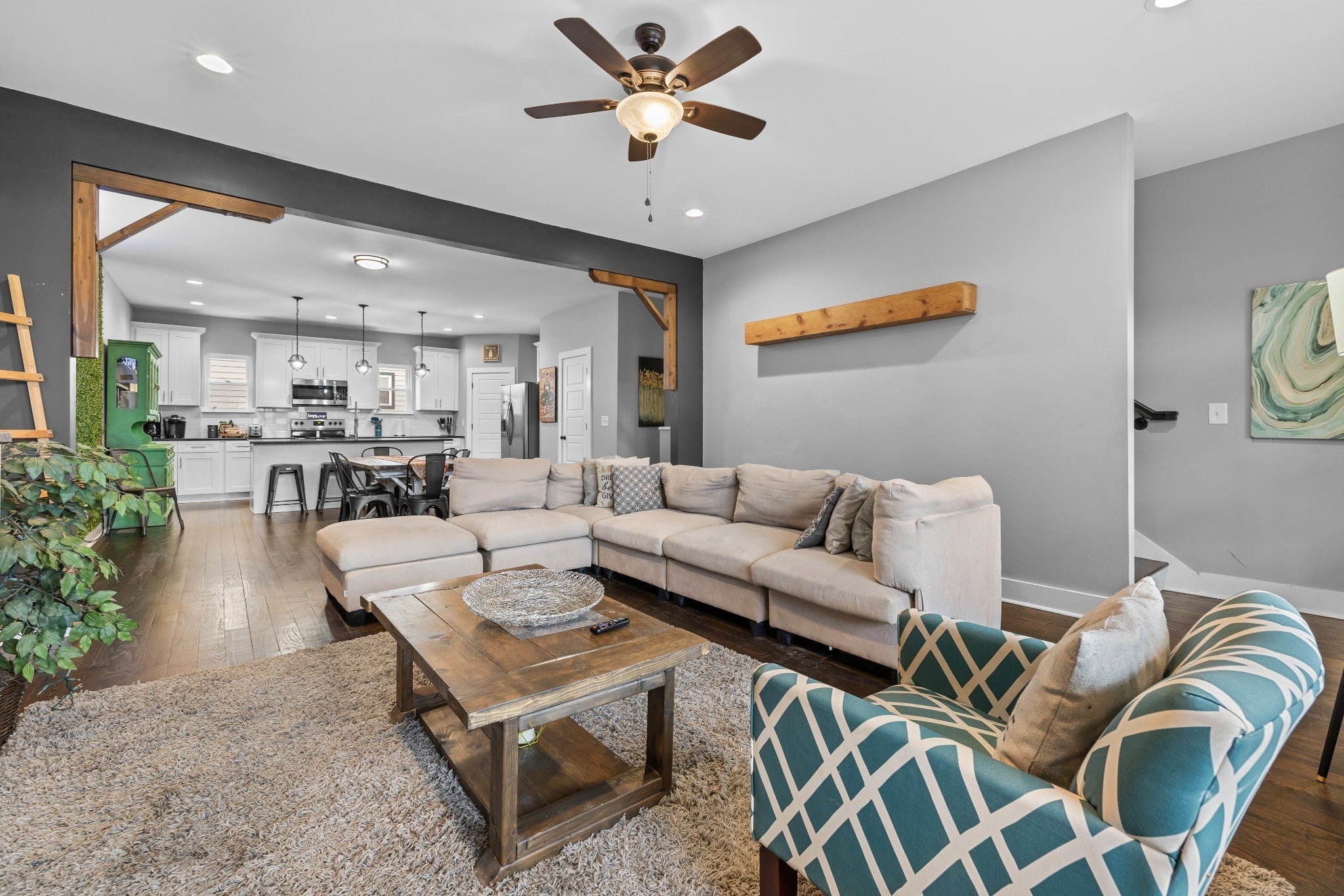 844 Cherokee Ave 11