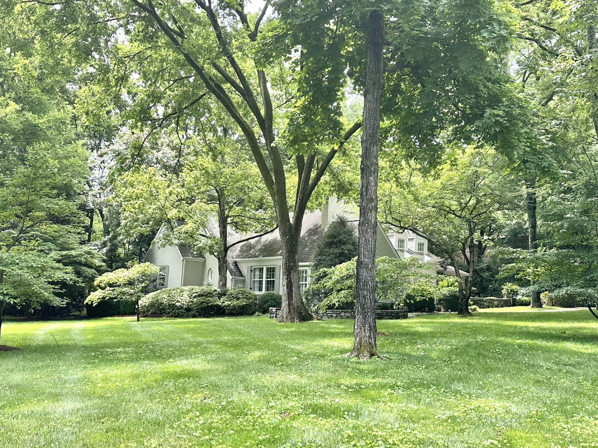 500 Westview Ave