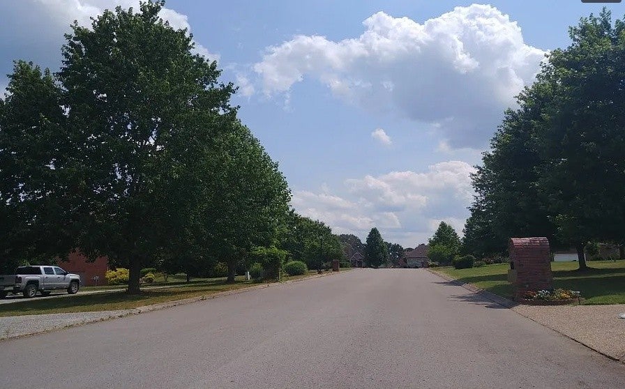 1812 Pointe Ct