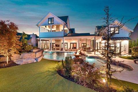 7048 Lanceleaf Dr College Grove TN 37046
