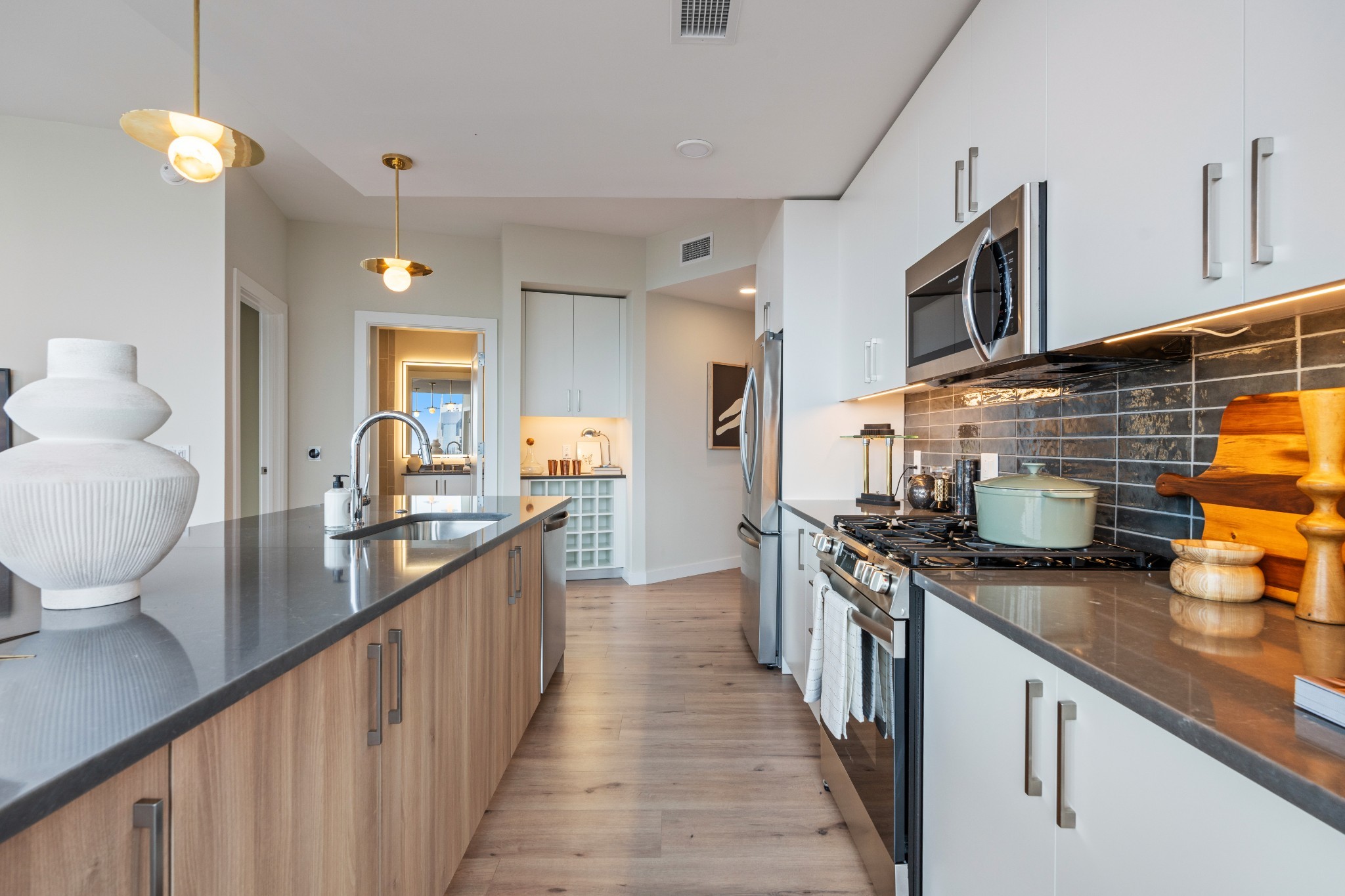 1212 Demonbreun St B3 (A)