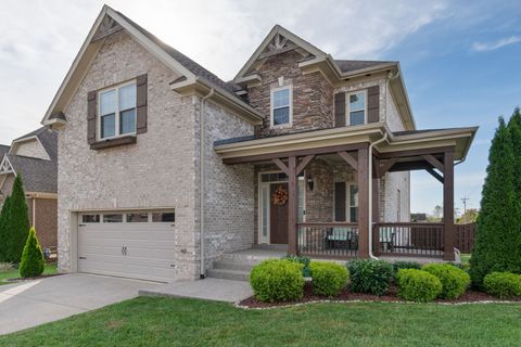 6038 Sanmar Dr Spring Hill TN 37174