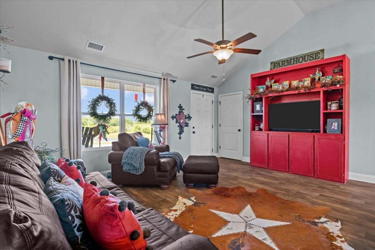 3064 Maple Grove Rd