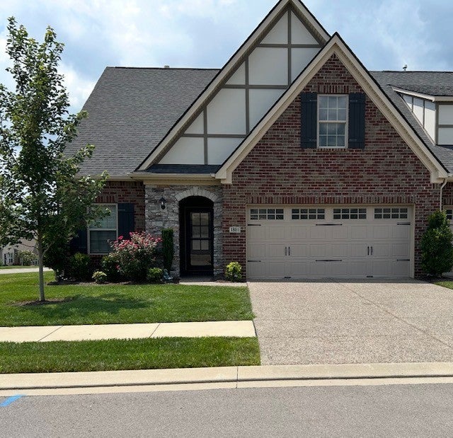 1801 Ravenwood Ct