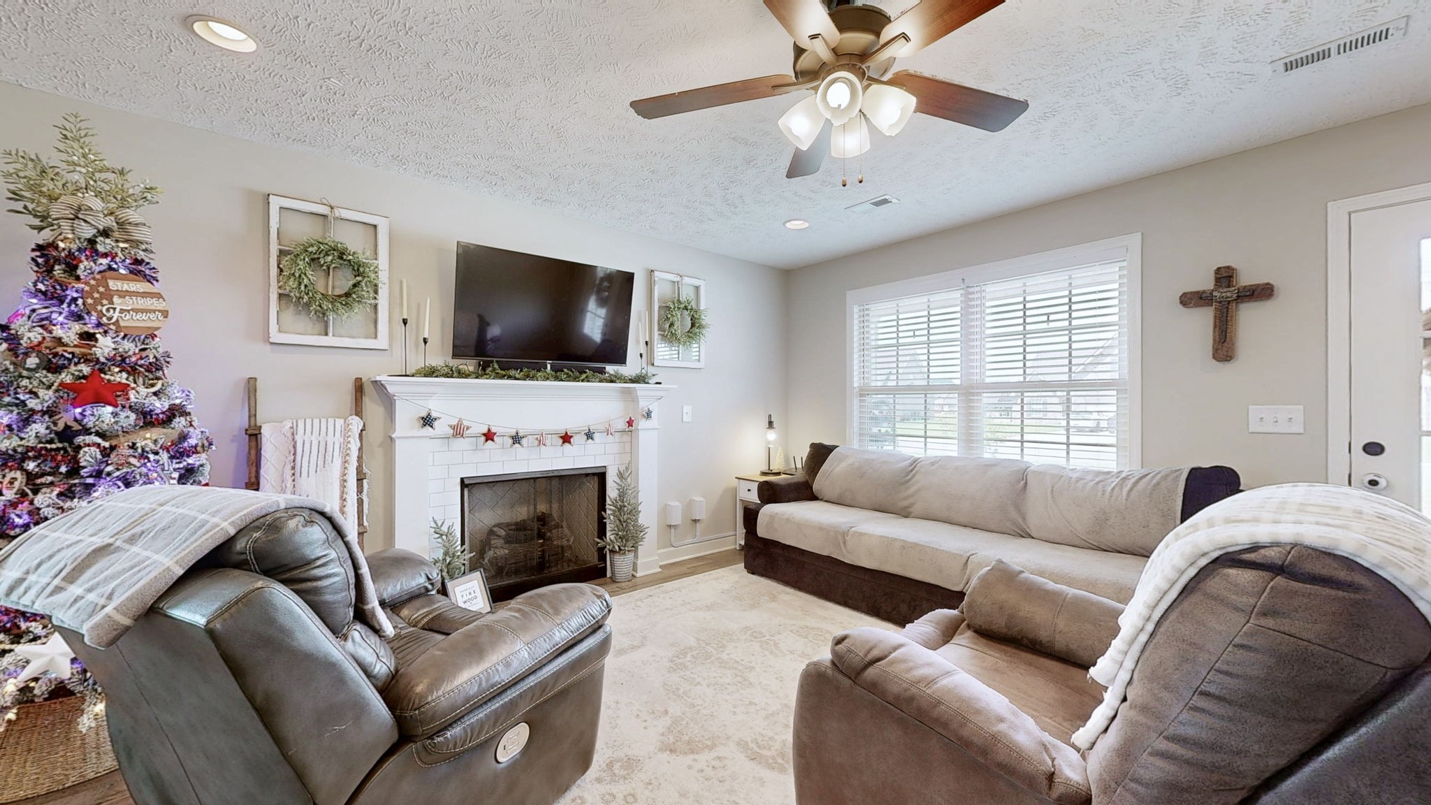 3050 Ronstadt Dr