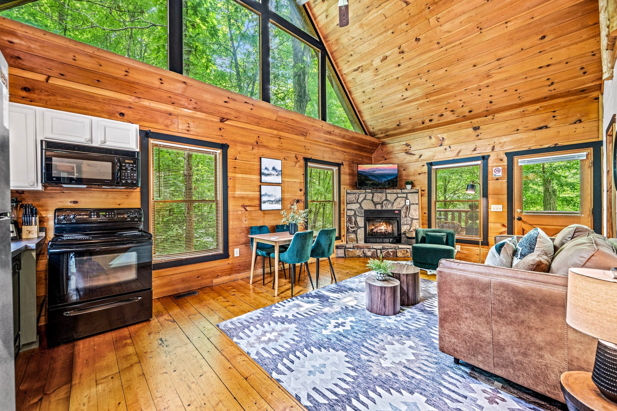 1420 Silver Poplar Ln