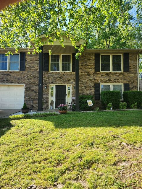 404 Warren Cir Clarksville TN 37040