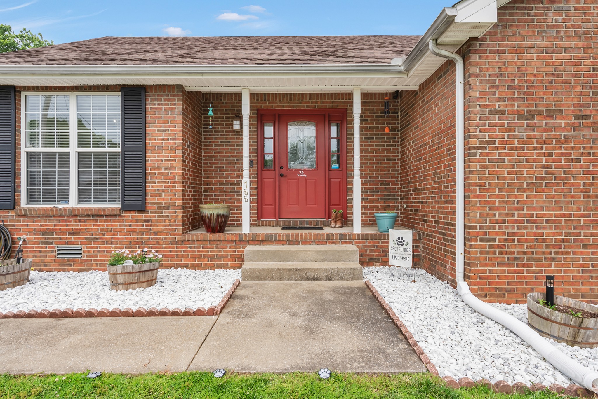 788 Gardendale Ln