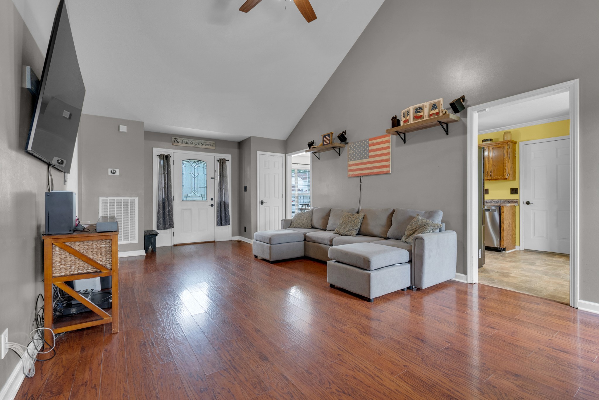 788 Gardendale Ln