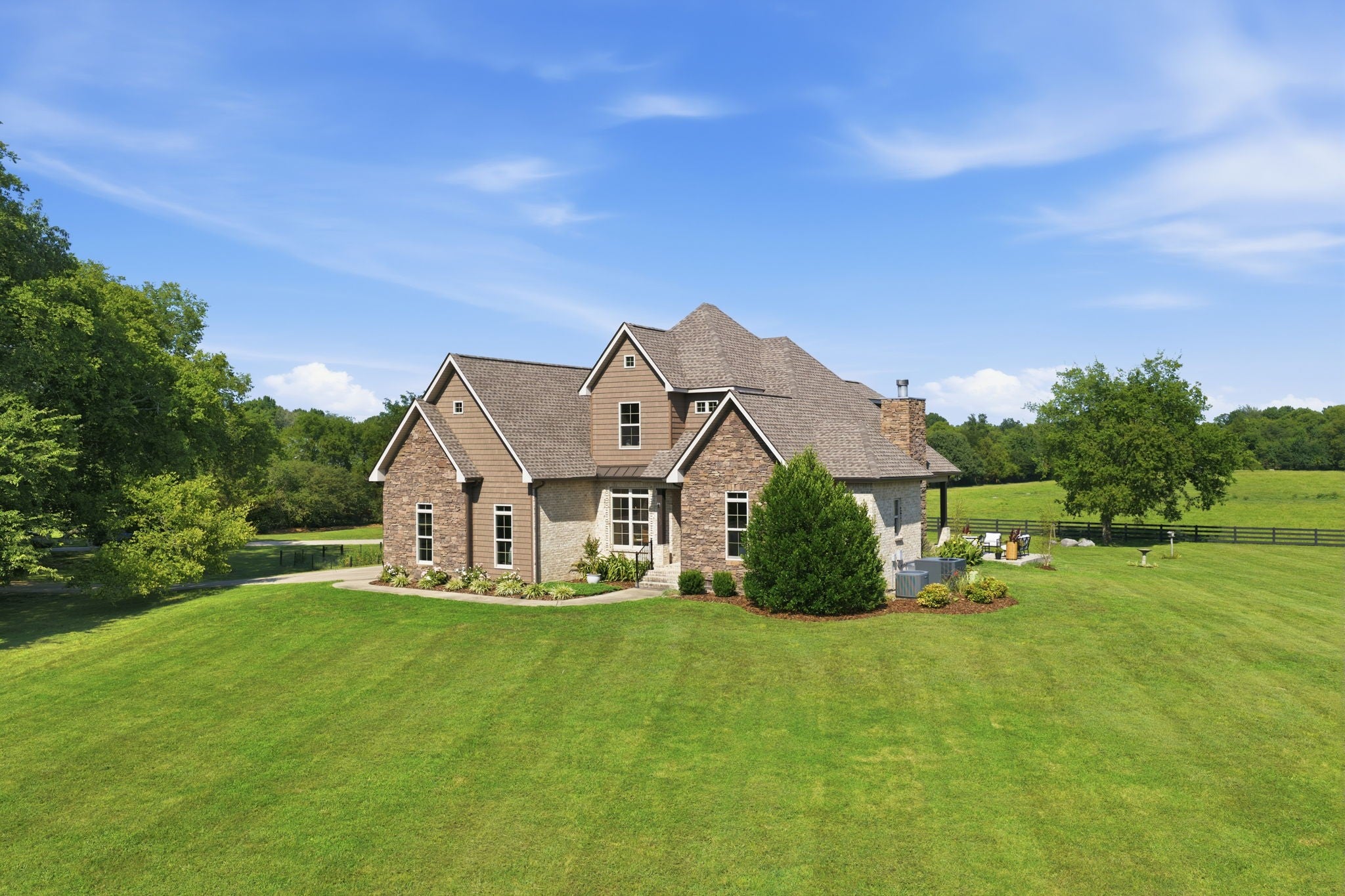 4555 Webb Rd