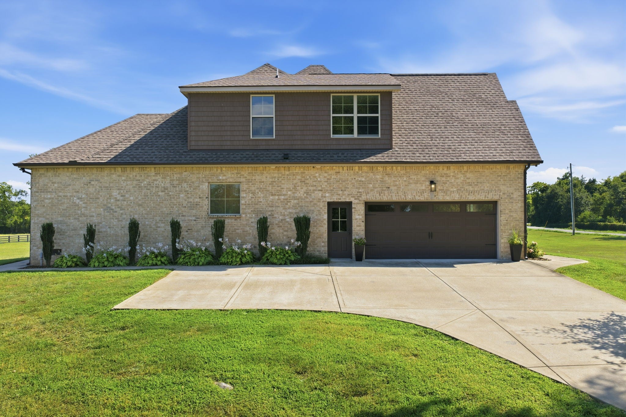 4555 Webb Rd