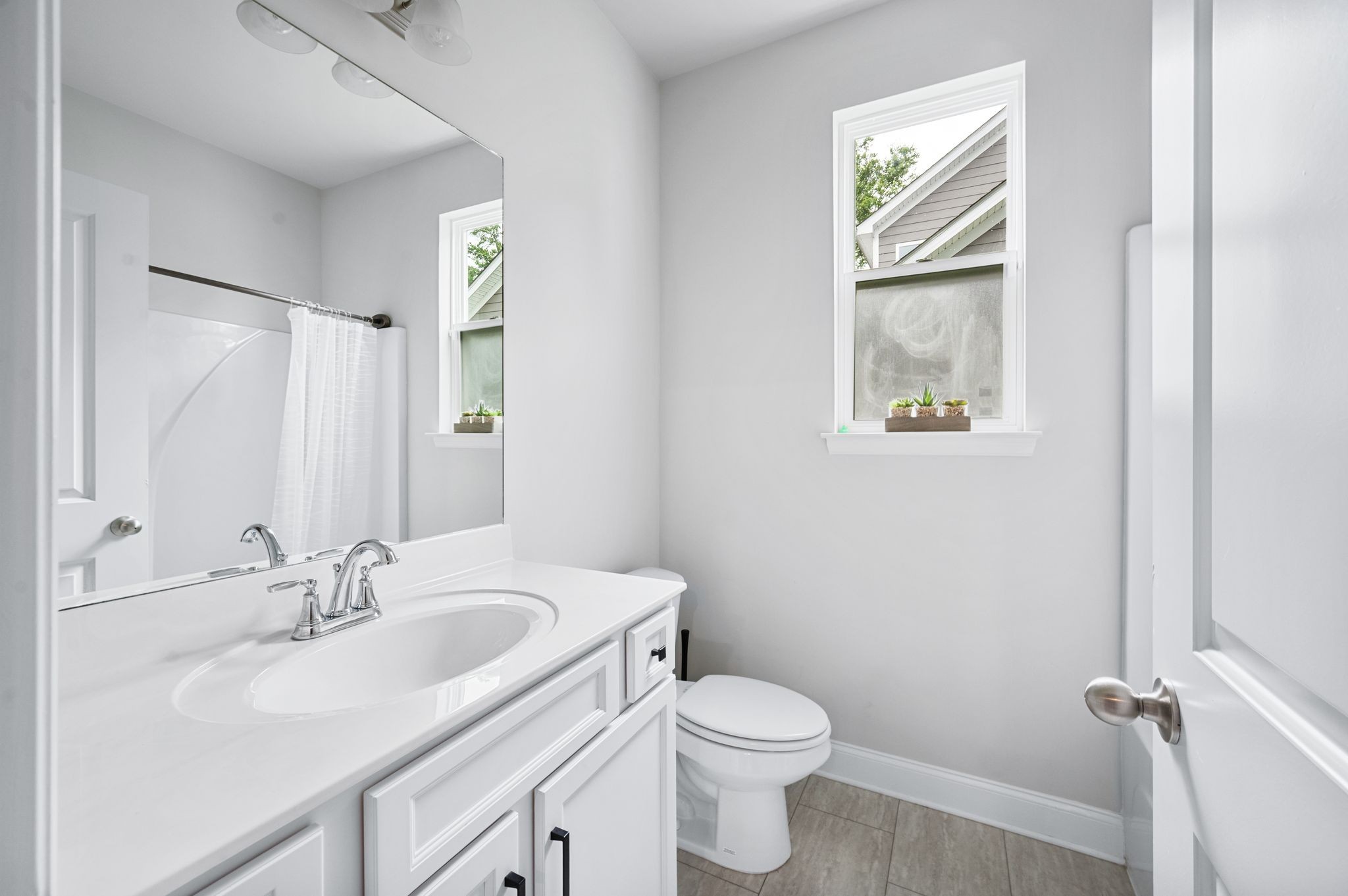 Mount Juliet, Tennessee 37122, United States, 4 Bedrooms Bedrooms, ,3 BathroomsBathrooms,Residential,Active,155987