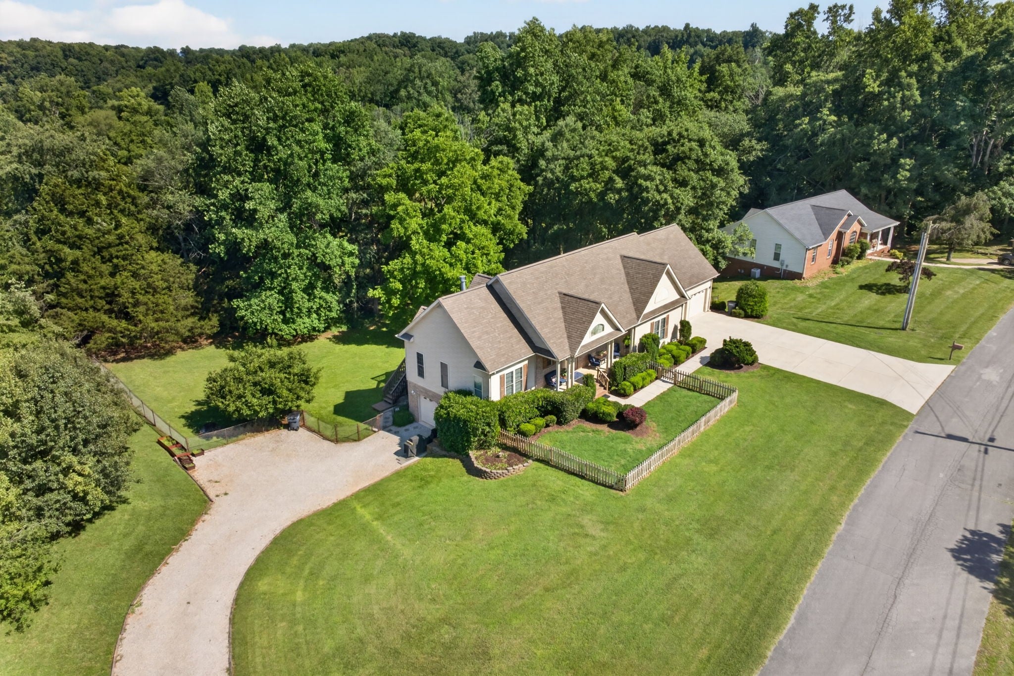 2142 Jean Ct