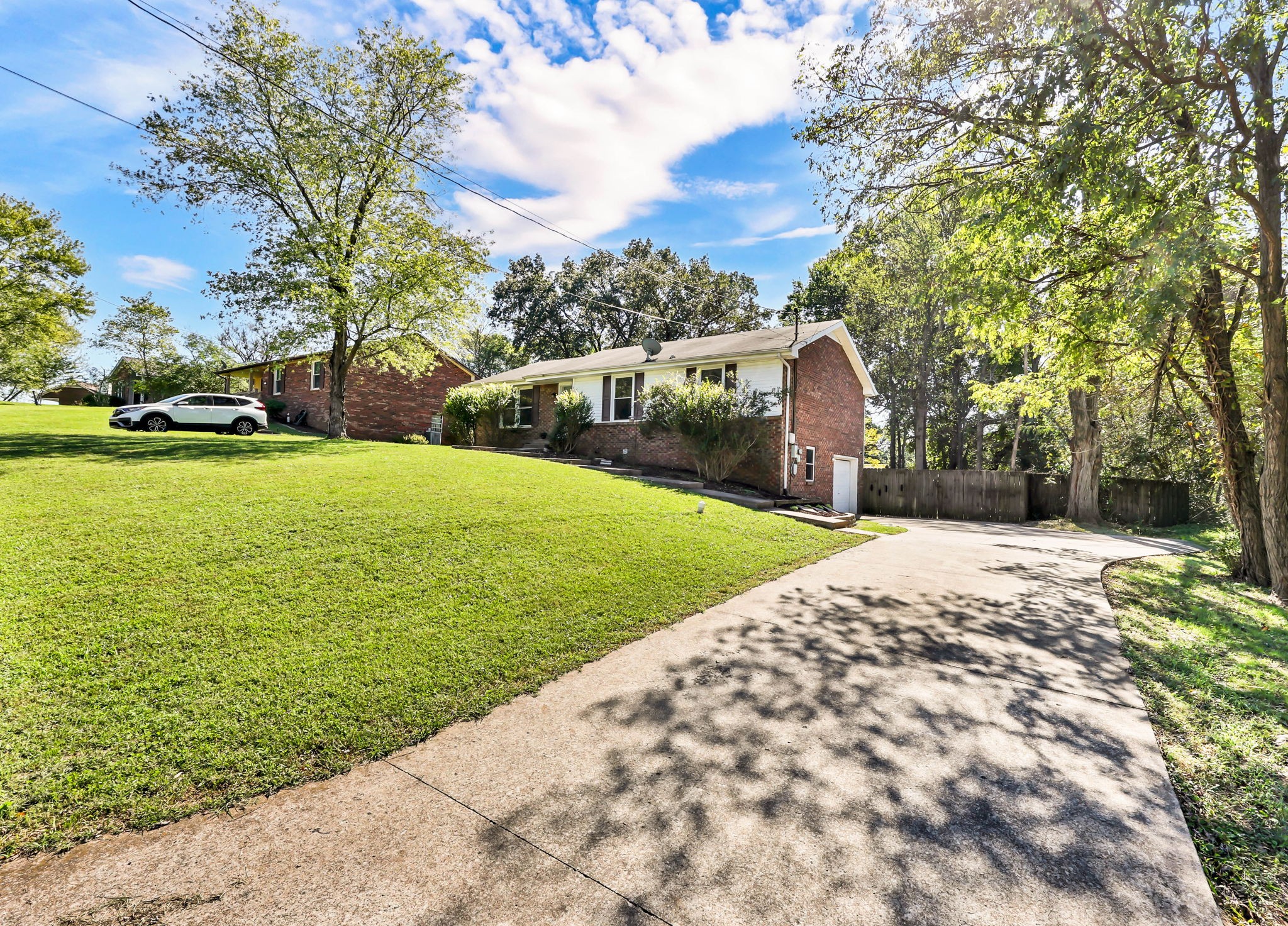 Clarksville, Tennessee 37042, United States, 3 Bedrooms Bedrooms, ,2 BathroomsBathrooms,Residential,Active,226578