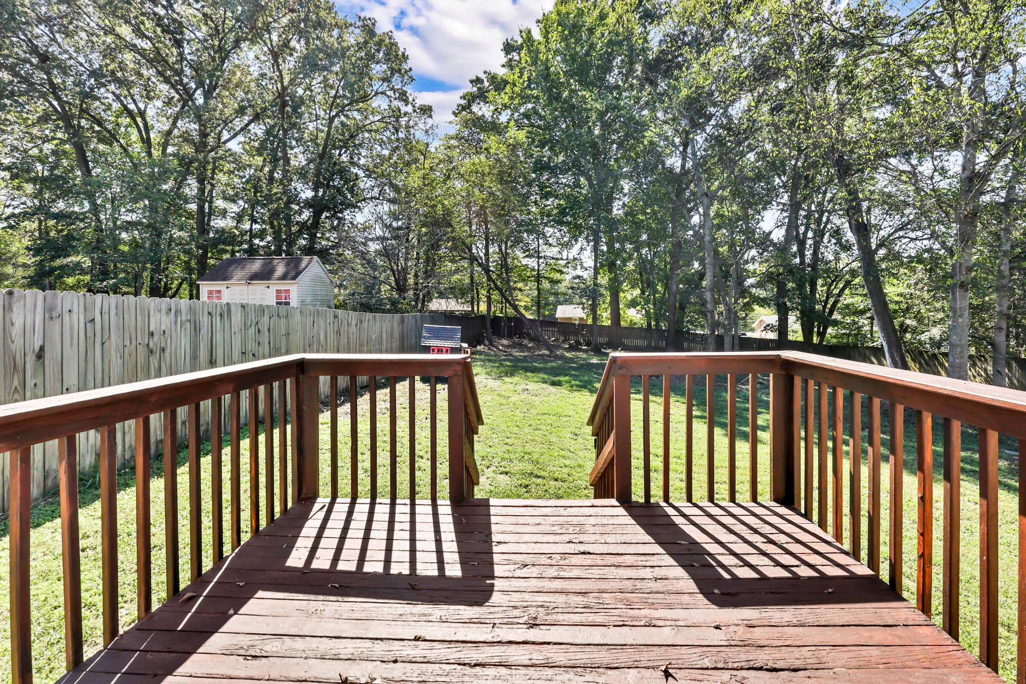 Clarksville, Tennessee 37042, United States, 3 Bedrooms Bedrooms, ,2 BathroomsBathrooms,Residential,Active,226578