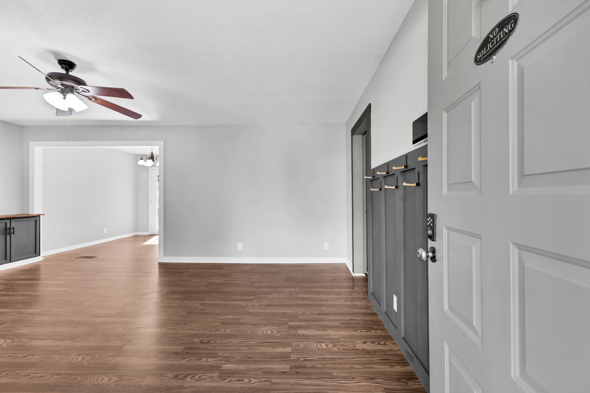 Clarksville, Tennessee 37042, United States, 3 Bedrooms Bedrooms, ,2 BathroomsBathrooms,Residential,Active,226578