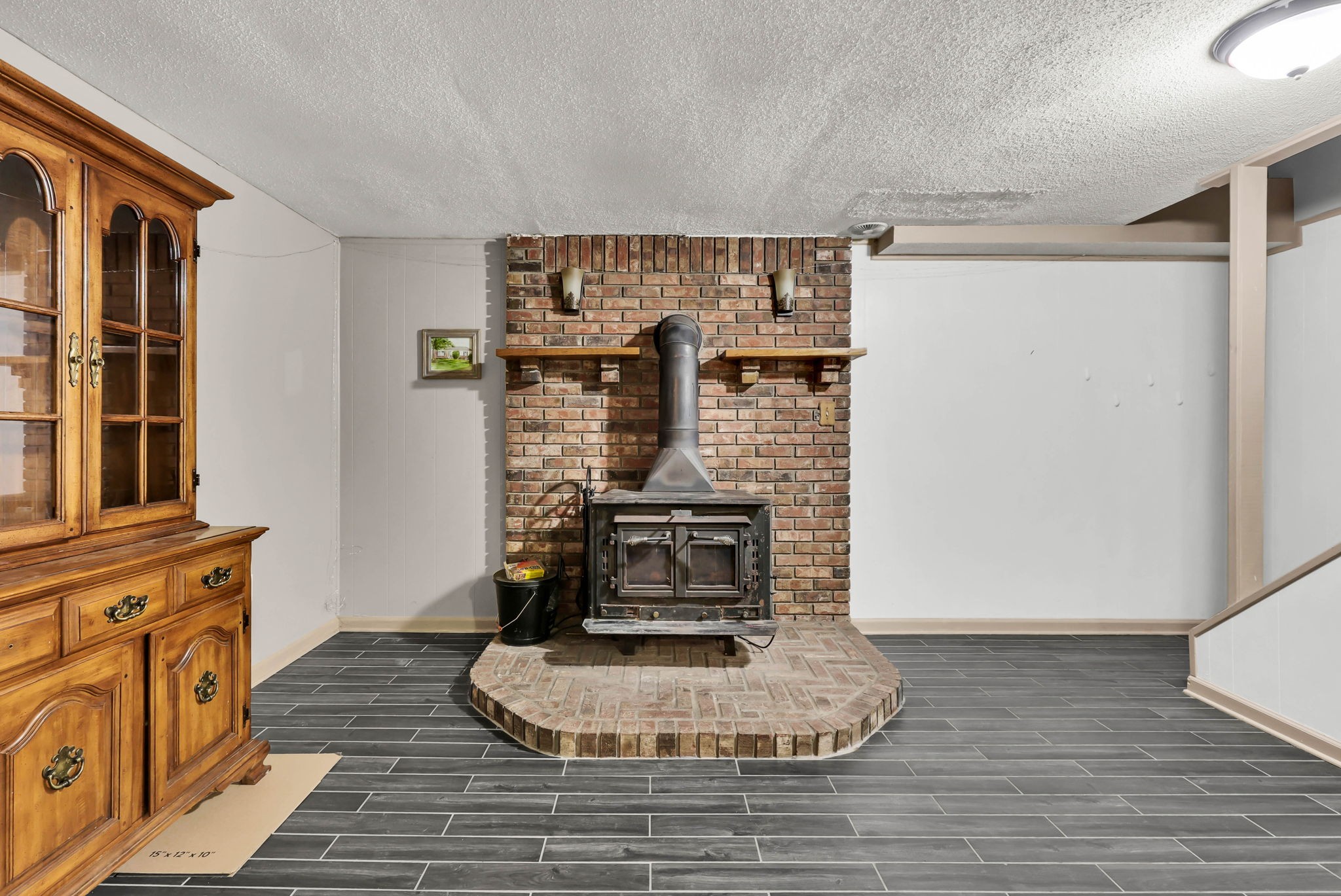 Clarksville, Tennessee 37042, United States, 3 Bedrooms Bedrooms, ,2 BathroomsBathrooms,Residential,Active,226578