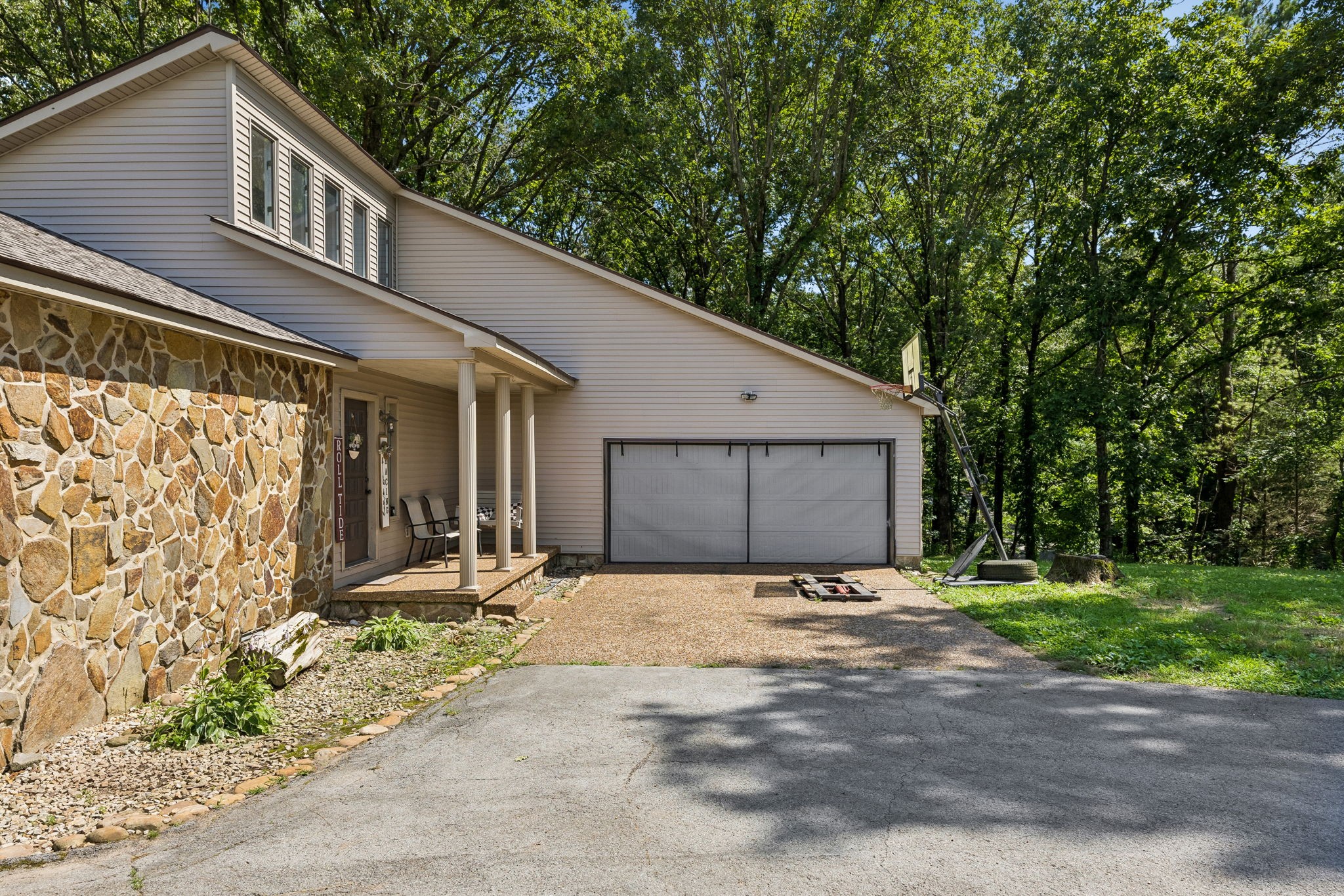 211 Hickory Hollow Rd