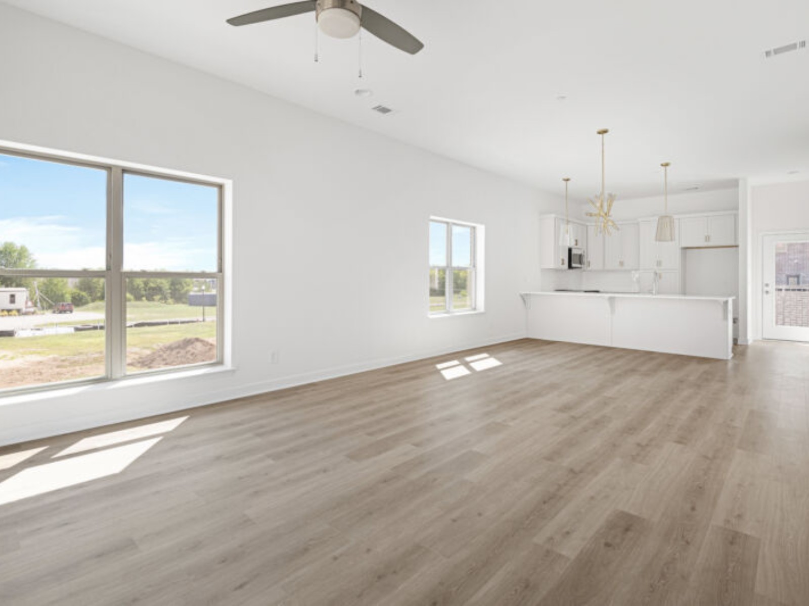 221A Folsom Pass