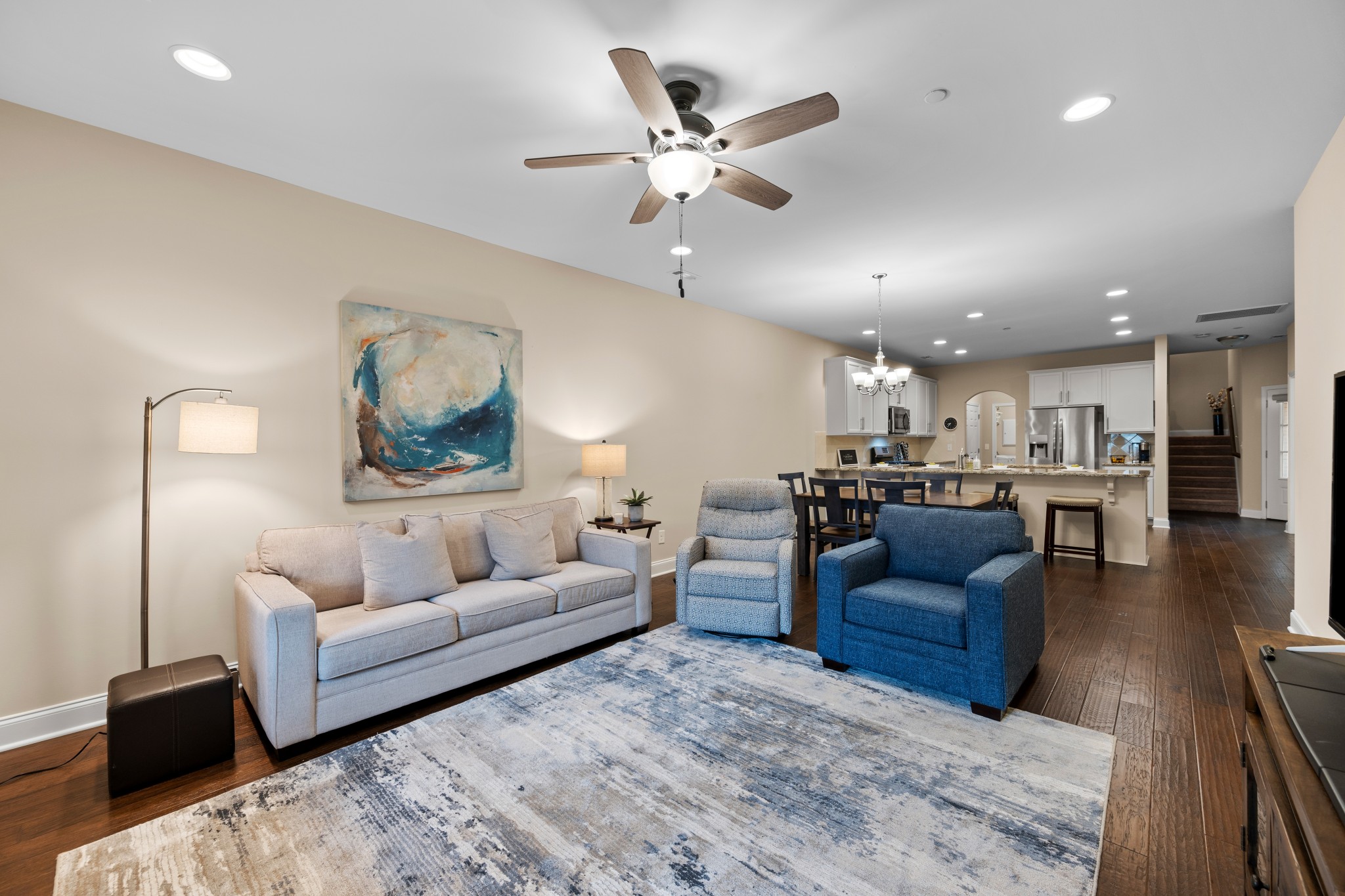 605 Weybridge Dr