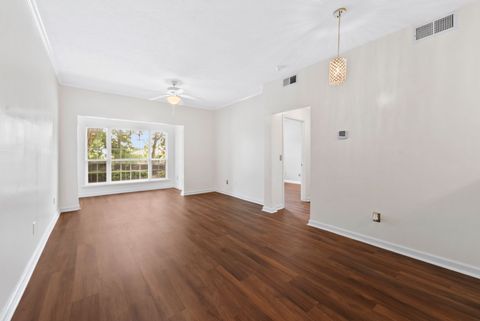 Photo of 2025 Woodmont Blvd #226, Nashville, TN 37215 (MLS # 3066564)