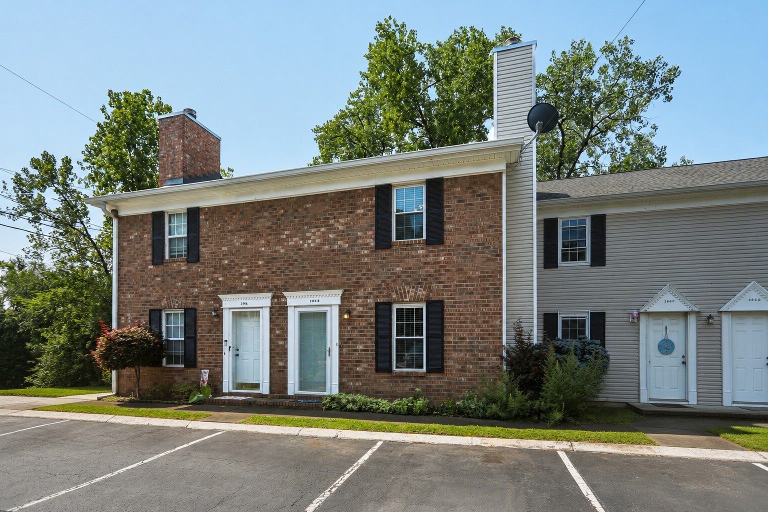 286 Donna Dr B