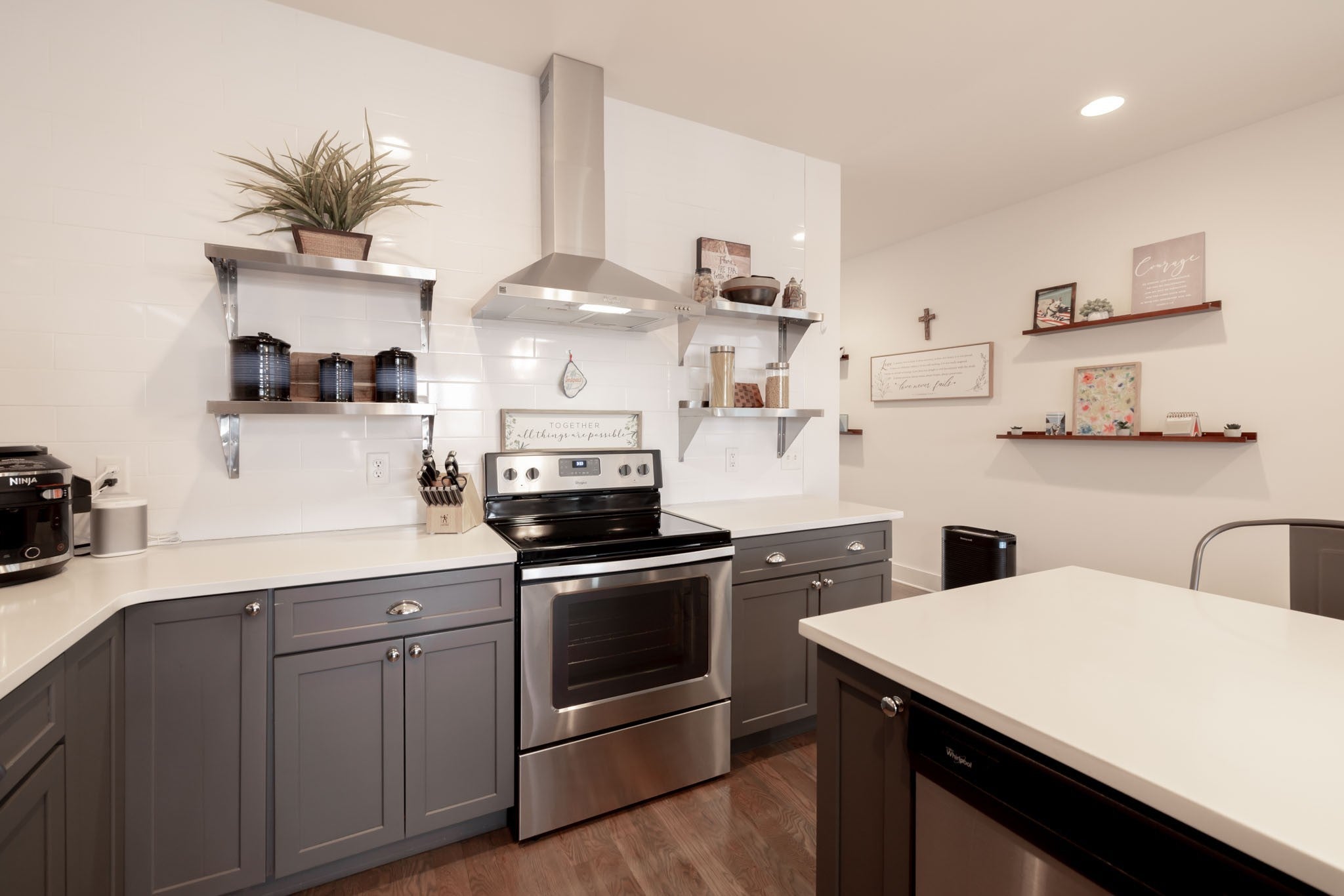 628B Annex Ave