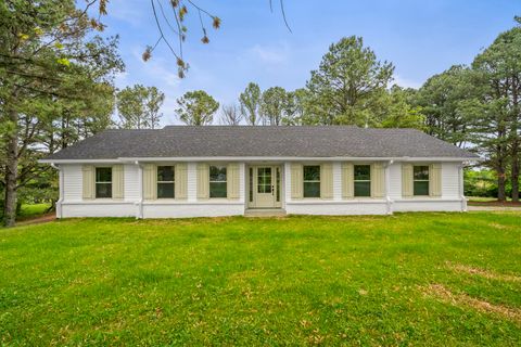 5670 Lakeview Rd Springfield TN 37172