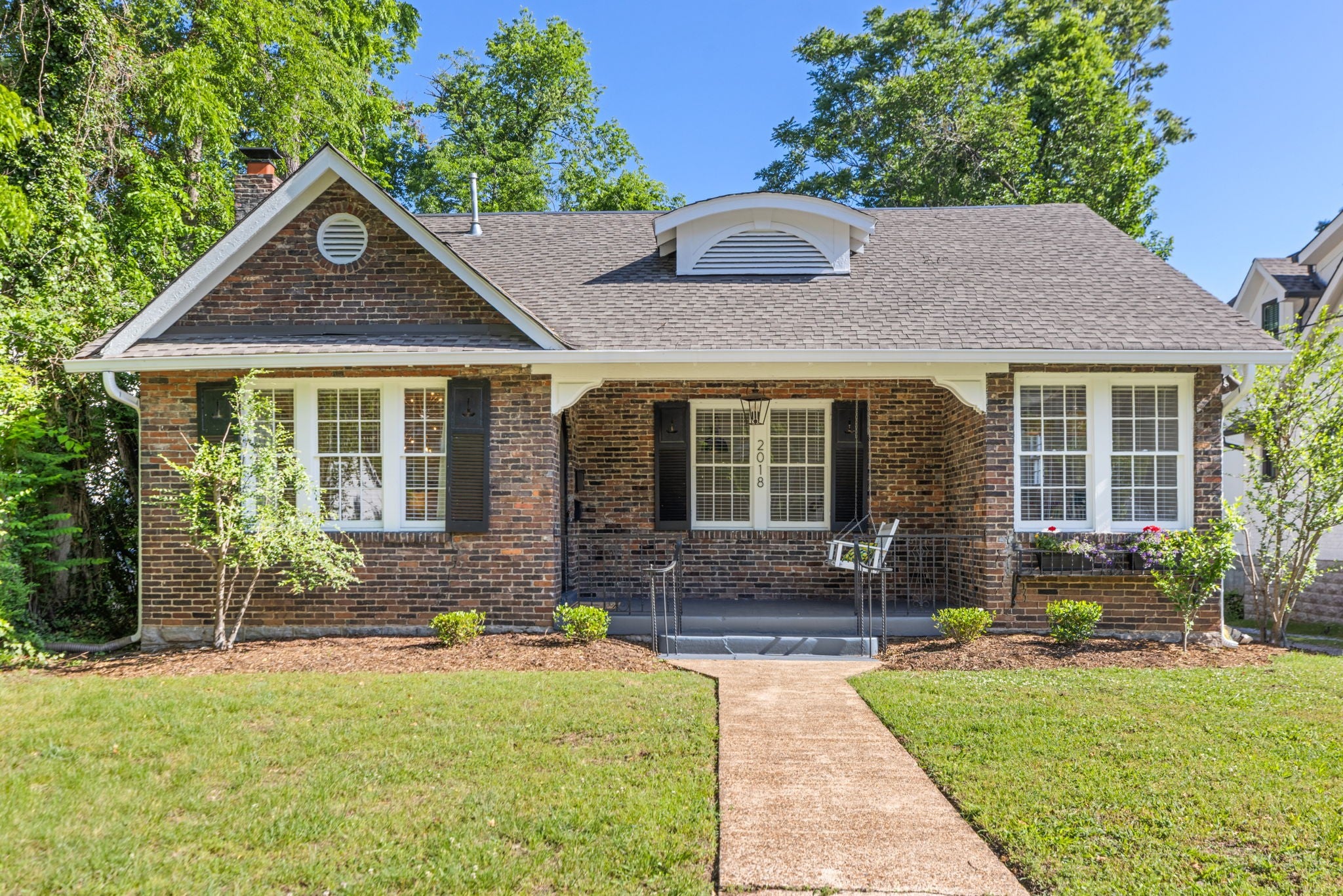 listing at 2018 Sweetbriar Ave, Nashville