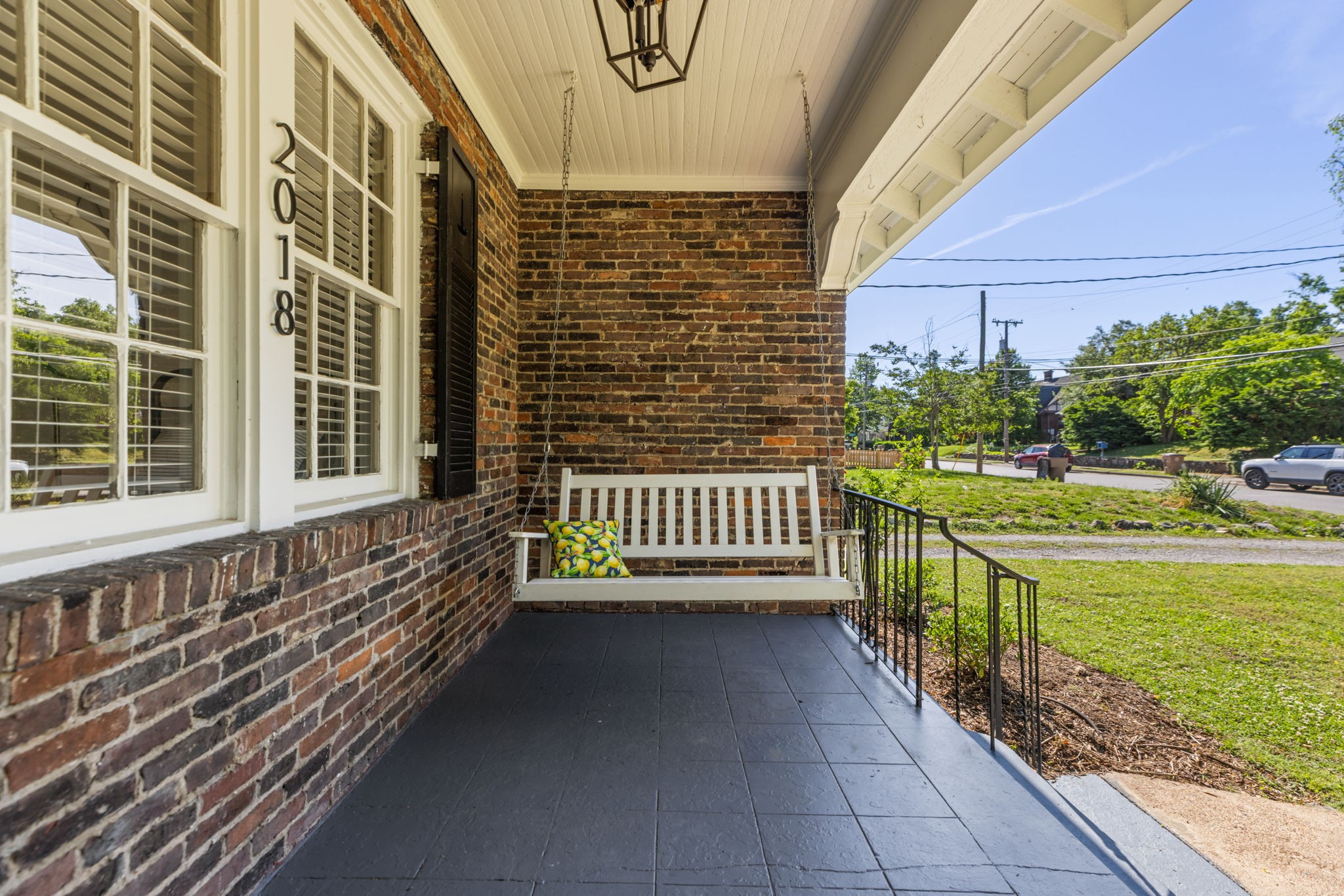 2018 Sweetbriar Ave