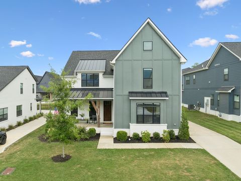 3221 Knotts Dr Thompsons Station TN 37179