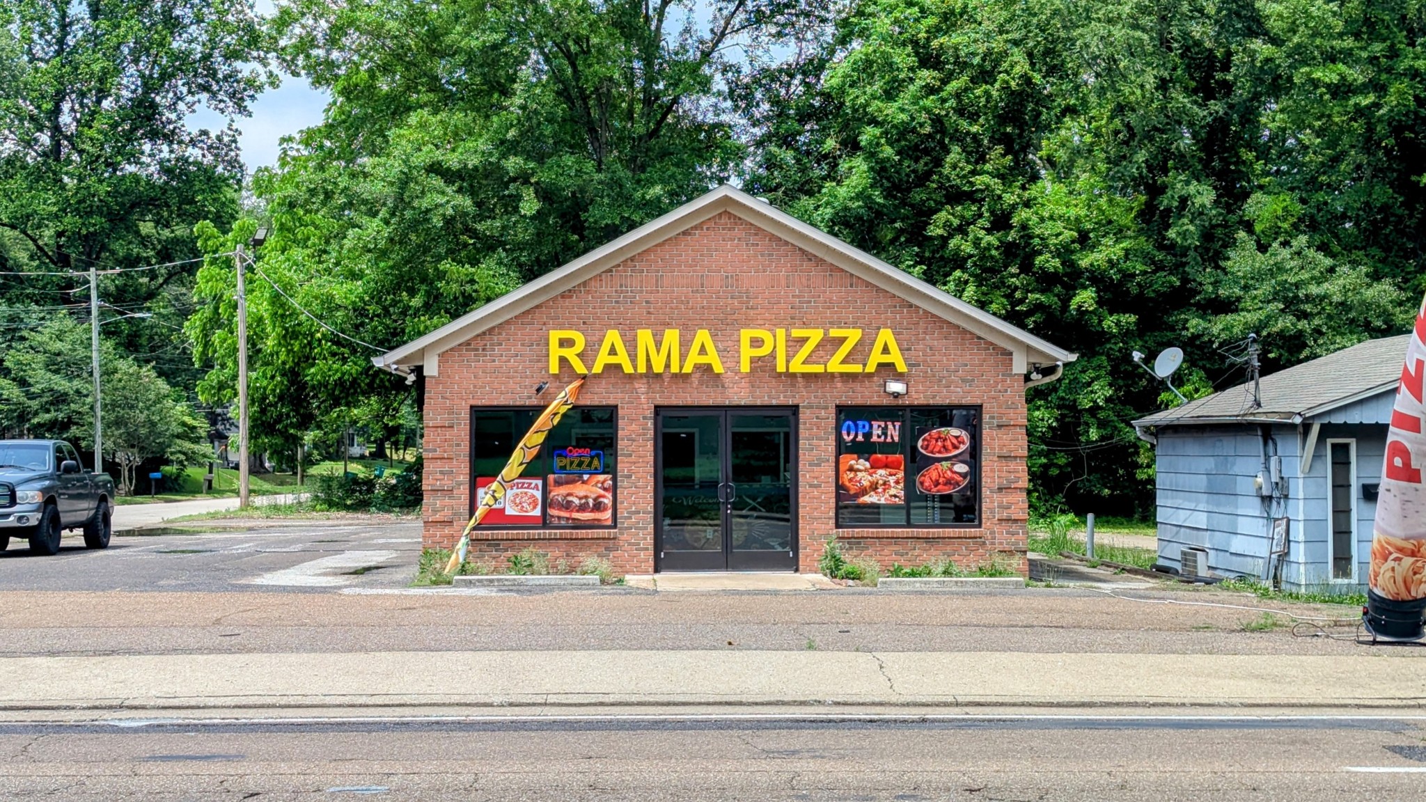 929 N Highland Ave